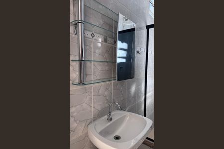 Casa à venda com 130m², 4 quartos e 4 vagas Casa à venda com 130m², 4 quartos e 4 vagasBanheiro Social