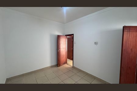 Casa à venda com 130m², 4 quartos e 4 vagas Casa à venda com 130m², 4 quartos e 4 vagasSuíte