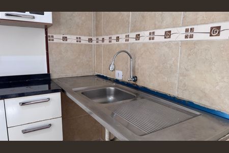 Casa à venda com 130m², 4 quartos e 4 vagas Casa à venda com 130m², 4 quartos e 4 vagasCozinha