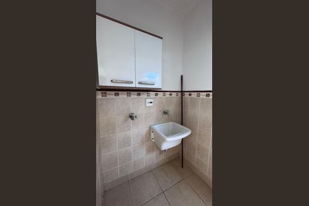 Casa à venda com 130m², 4 quartos e 4 vagas Casa à venda com 130m², 4 quartos e 4 vagasÁrea de Serviço