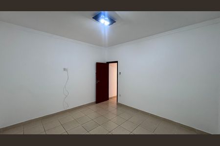 Casa à venda com 130m², 4 quartos e 4 vagas Casa à venda com 130m², 4 quartos e 4 vagasQuarto 2