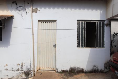 Casa para alugar com 40m², 2 quartos e sem vagaQuintal