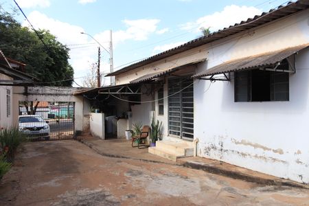 Casa para alugar com 40m², 2 quartos e sem vagaQuintal
