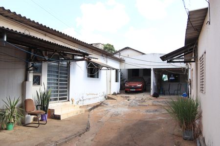 Casa para alugar com 40m², 2 quartos e sem vagaQuintal