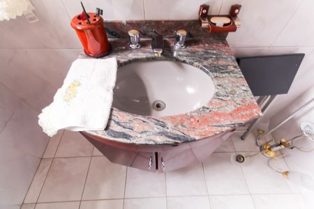 Casa à venda com 132m², 2 quartos e 2 vagasLavabo