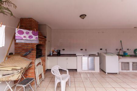 Casa à venda com 132m², 2 quartos e 2 vagasChurrasqueira