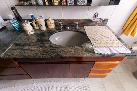 Casa à venda com 132m², 2 quartos e 2 vagasBanheiro da Suíte 