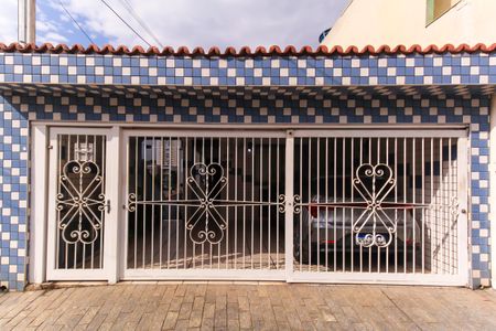 Casa à venda com 132m², 2 quartos e 2 vagasFachada