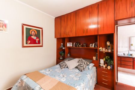 Casa à venda com 132m², 2 quartos e 2 vagasSuíte