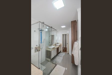 Apartamento à venda com 250m², 3 quartos e 4 vagasBanheiro da Suíte