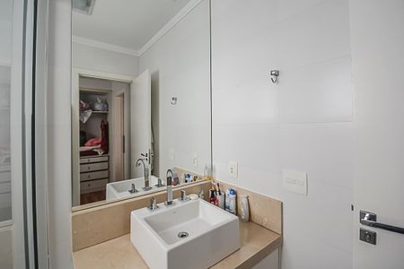 Apartamento à venda com 250m², 3 quartos e 4 vagasBanheiro da Suíte