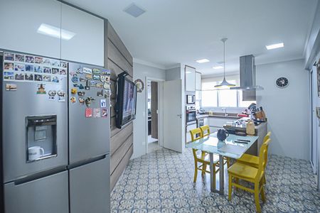 Apartamento à venda com 250m², 3 quartos e 4 vagasCozinha