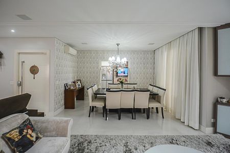 Apartamento à venda com 250m², 3 quartos e 4 vagasSala