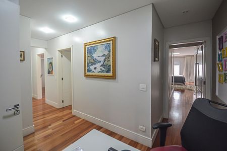 Apartamento à venda com 250m², 3 quartos e 4 vagasCorredor