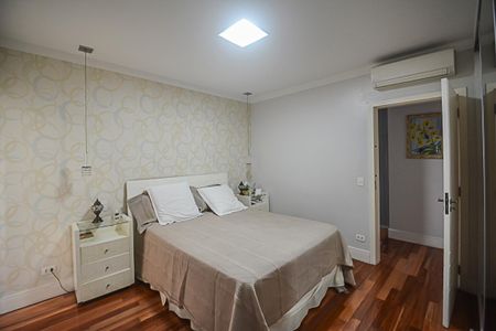 Apartamento à venda com 250m², 3 quartos e 4 vagasQuarto 2 - Suíte