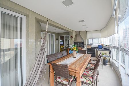 Apartamento à venda com 250m², 3 quartos e 4 vagasVaranda gourmet