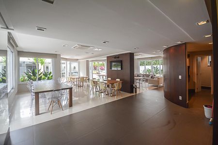 Apartamento à venda com 250m², 3 quartos e 4 vagasÁrea comum - Salão de festas