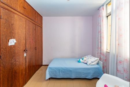 Apartamento à venda com 100m², 3 quartos e 2 vagas Apartamento à venda com 100m², 3 quartos e 2 vagasQuarto 1