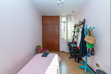 Apartamento à venda com 100m², 3 quartos e 2 vagas Apartamento à venda com 100m², 3 quartos e 2 vagasQuarto 2