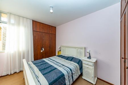 Apartamento à venda com 100m², 3 quartos e 2 vagas Apartamento à venda com 100m², 3 quartos e 2 vagasSuíte