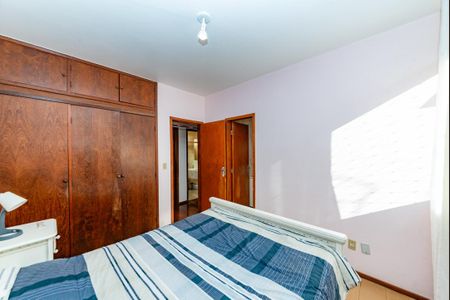 Apartamento à venda com 100m², 3 quartos e 2 vagas Apartamento à venda com 100m², 3 quartos e 2 vagasSuíte