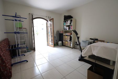 Casa para alugar com 189m², 4 quartos e 2 vagasQuarto 2