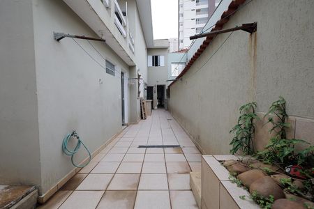 Casa para alugar com 189m², 4 quartos e 2 vagasQuintal