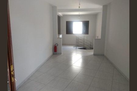 Casa à venda com 3 quartos, 230m² em Parque Sao Domingos, São Paulo