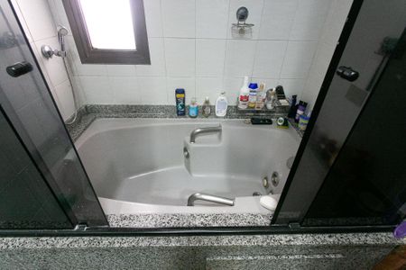 Apartamento à venda com 160m², 4 quartos e 2 vagasBanheiro da Suíte 1