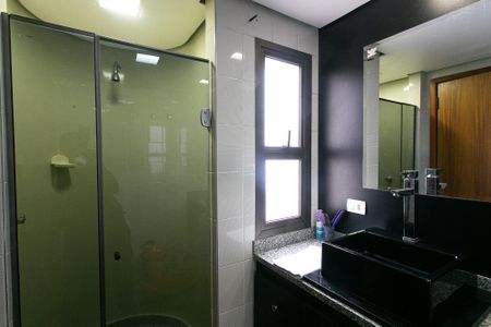 Apartamento à venda com 160m², 4 quartos e 2 vagasBanheiro da Suíte 2