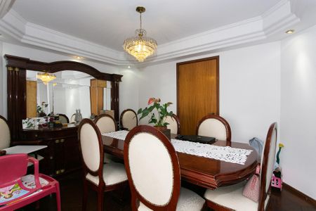 Apartamento à venda com 160m², 4 quartos e 2 vagasSala