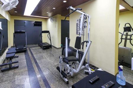 Apartamento à venda com 160m², 4 quartos e 2 vagasÁrea comum - Academia