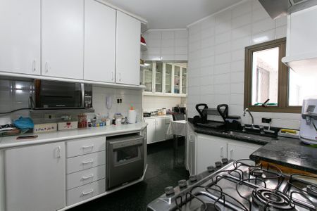 Apartamento à venda com 160m², 4 quartos e 2 vagasCozinha