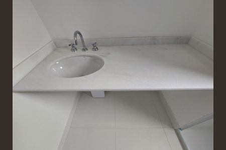 Apartamento à venda com 167m², 3 quartos e 2 vagasBanheiro da Suíte 2