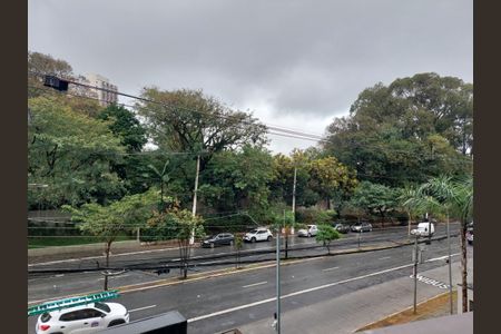 Apartamento à venda com 167m², 3 quartos e 2 vagasVista da Suíte 2