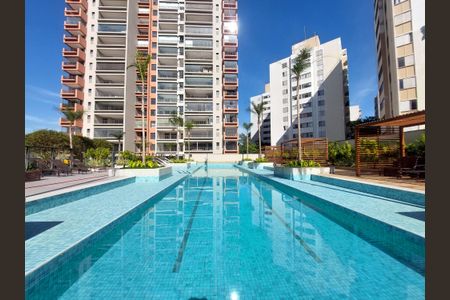 Apartamento à venda com 167m², 3 quartos e 2 vagasÁrea comum - Piscina