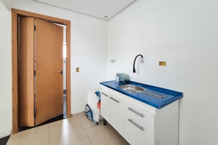 Apartamento para alugar com 37m², 1 quarto e sem vaga Apartamento para alugar com 37m², 1 quarto e sem vagaCozinha e Área de Serviço