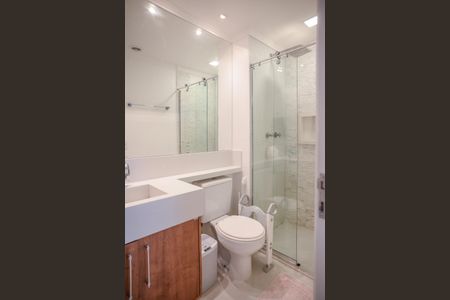 Apartamento à venda com 64m², 2 quartos e 2 vagasBanheiro Social