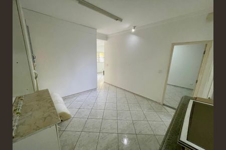 Casa à venda com 380m², 4 quartos e 4 vagas Casa à venda com 380m², 4 quartos e 4 vagasCozinha 2