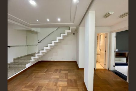 Casa à venda com 380m², 4 quartos e 4 vagas Casa à venda com 380m², 4 quartos e 4 vagasSala 2