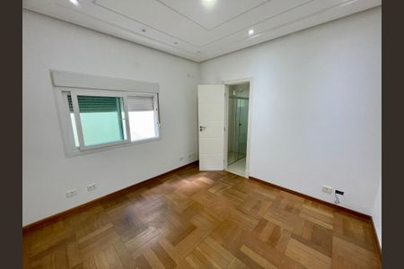 Casa à venda com 380m², 4 quartos e 4 vagas Casa à venda com 380m², 4 quartos e 4 vagasSuíte 1