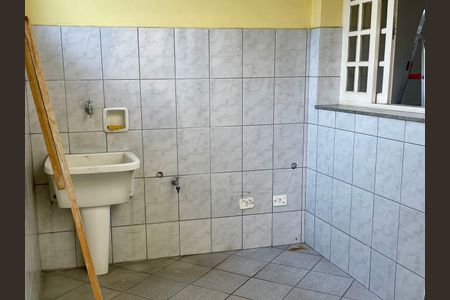 Casa à venda com 380m², 4 quartos e 4 vagas Casa à venda com 380m², 4 quartos e 4 vagasÁrea de Serviço