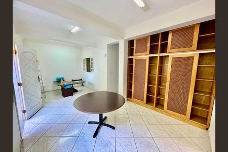 Casa à venda com 380m², 4 quartos e 4 vagas Casa à venda com 380m², 4 quartos e 4 vagasSala 3