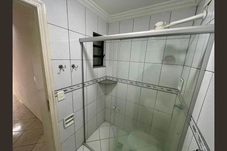 Casa à venda com 380m², 4 quartos e 4 vagas Casa à venda com 380m², 4 quartos e 4 vagasBanheiro