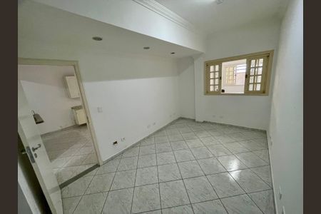 Casa à venda com 380m², 4 quartos e 4 vagas Casa à venda com 380m², 4 quartos e 4 vagasQuarto
