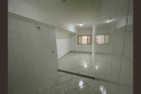 Casa à venda com 380m², 4 quartos e 4 vagas Casa à venda com 380m², 4 quartos e 4 vagasQuarto