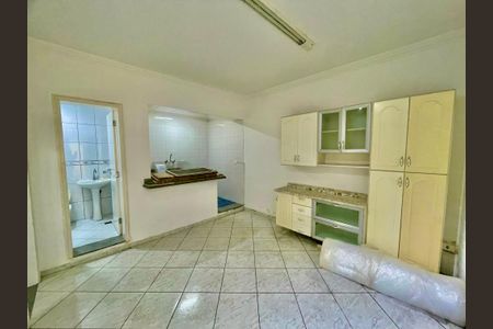 Casa à venda com 380m², 4 quartos e 4 vagas Casa à venda com 380m², 4 quartos e 4 vagasCozinha 2