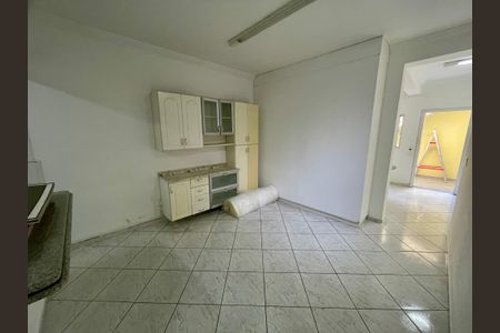 Casa à venda com 380m², 4 quartos e 4 vagas Casa à venda com 380m², 4 quartos e 4 vagasCozinha 2