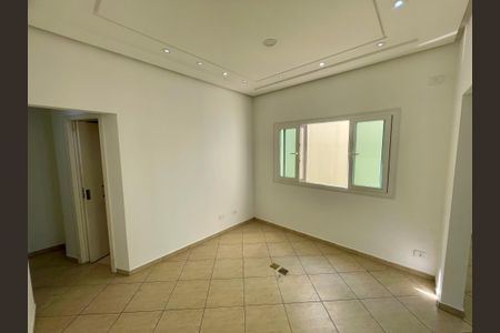 Casa à venda com 380m², 4 quartos e 4 vagas Casa à venda com 380m², 4 quartos e 4 vagasSala de Jantar