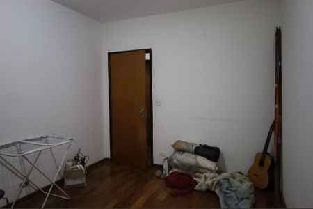 Casa para alugar com 278m², 4 quartos e 2 vagasQuarto